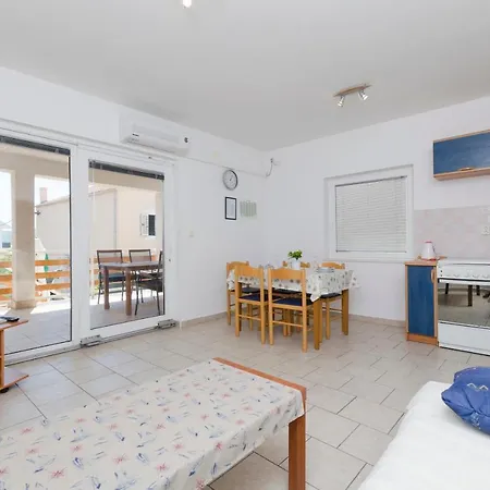 Apartments Marija Jug Primosten Exterior photo