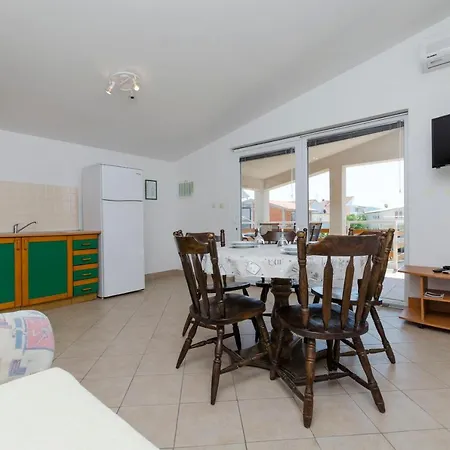 Apartments Marija Jug Primosten Exterior photo