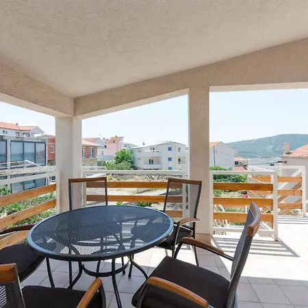 Apartments Marija Jug Primosten Exterior photo